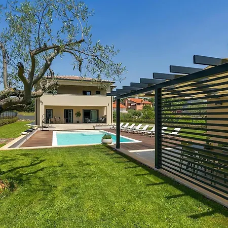 Amoroso Ferienhaus Poreč